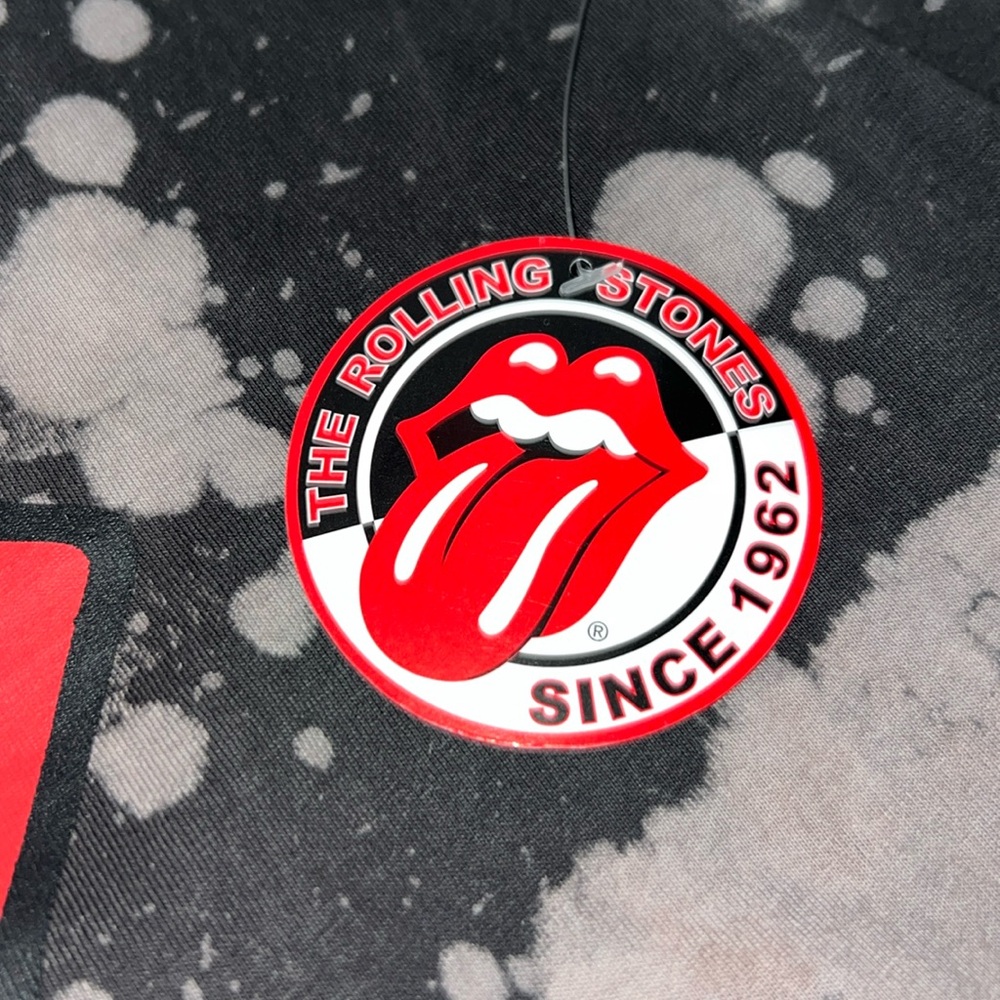 Rolling Stones Black and Red Short Sleeve Tee - Picture 10 of 11